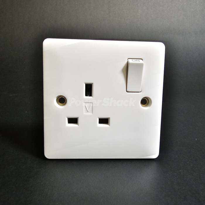 Verso 1 Gang Double Pole Switched Socket