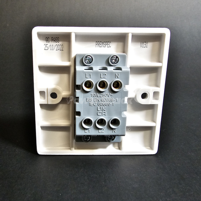 Verso 3 Pole Isolation Switch