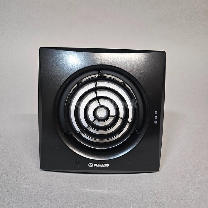 BLAUBERG Calm 100mm Black Extractor Fan