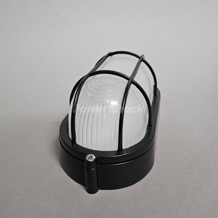 Ovia BARRA Bulkhead Black with Grill IP54